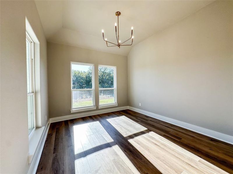 Spacious, unfurnished interior of a new home in , Paradise (Image 12).