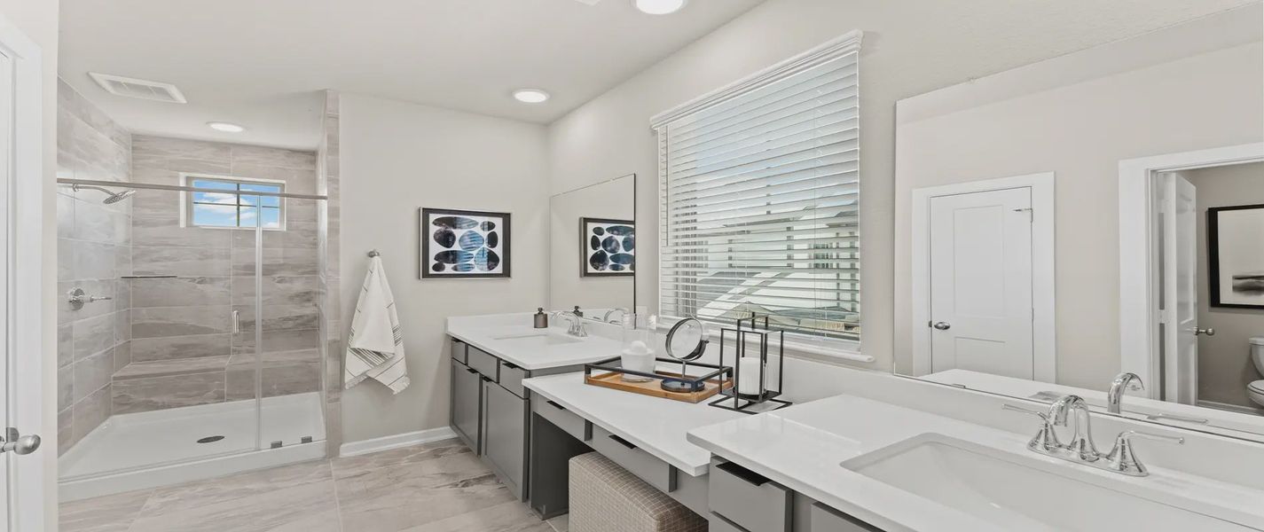 Representative furnished interior of a home built from the Hawkins by Chesmar Homes in Sienna Courtyard, Missouri City (Image 9).
