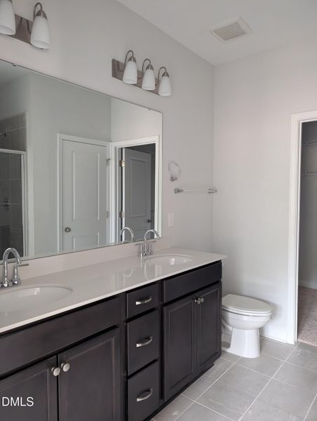 PXL_20250916_213411146.NIGHT