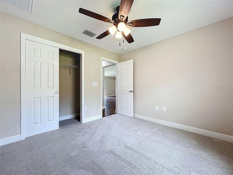 Spacious, unfurnished interior of a new home in , Dunnellon (Image 31).