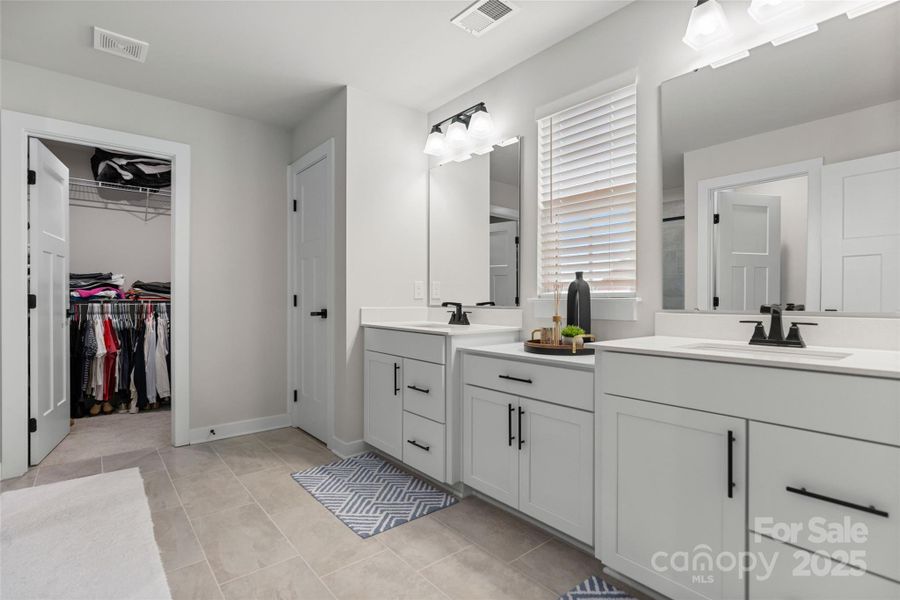 Furnished interior view inside a new home in , Spartanburg (Image 22).