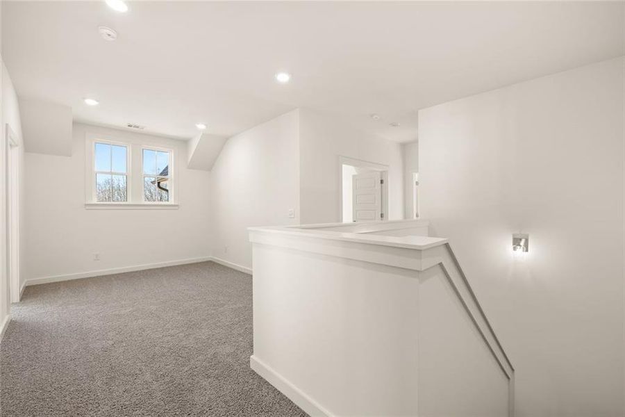 Spacious, unfurnished interior of a new home in , Gainesville (Image 49).