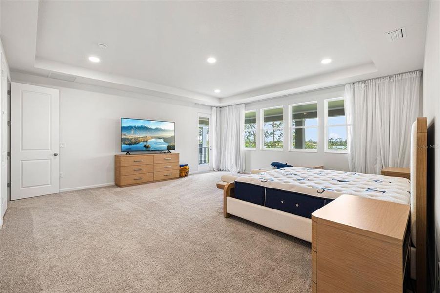 Furnished interior view inside a new home in , Winter Garden (Image 56).