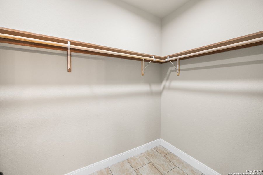 Spacious, unfurnished interior of a new home in , Elmendorf (Image 28).