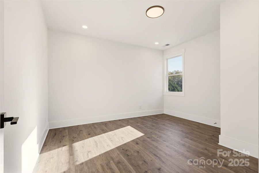 Spacious, unfurnished interior of a new home in , Monroe (Image 22).