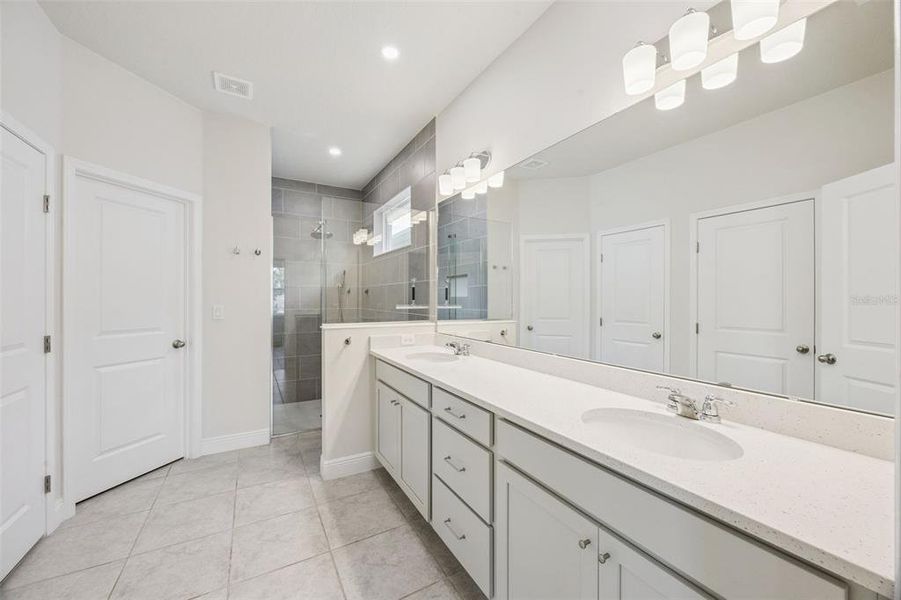 Furnished interior view inside a new home in , Minneola (Image 35).