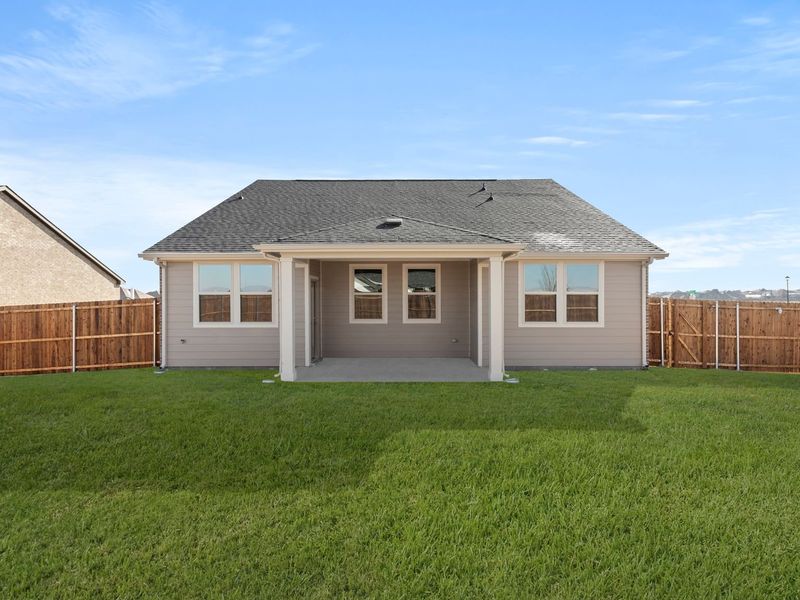 Exterior details and patio area of a home in Meadow Ridge Estates, Josephine (Image 4).
