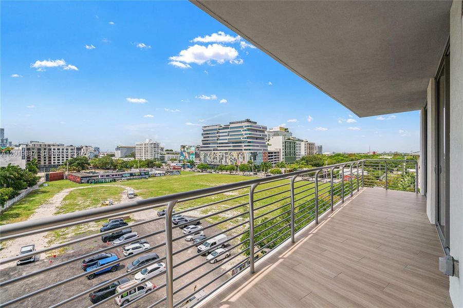 Condo located in Miami, FL showcasing its design and architecture (Image 29). Condo located in Miami, FL showcasing its design and architecture (Image 29).