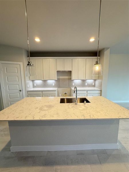 Furnished interior view inside a new home in Huntington Place, Rosharon (Image 7).