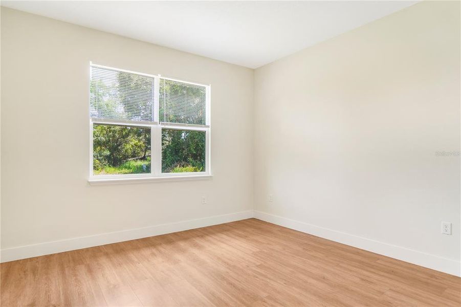 Spacious, unfurnished interior of a new home in , Ocala (Image 39).