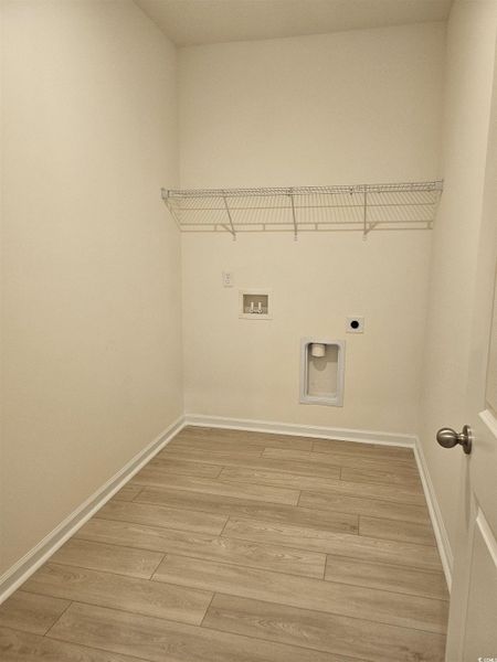 Spacious, unfurnished interior of a new home in Avery Woods, Longs (Image 25).