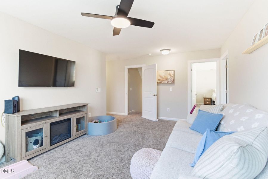 35-web-or-mls-DSC00850 35-web-or-mls-DSC00850