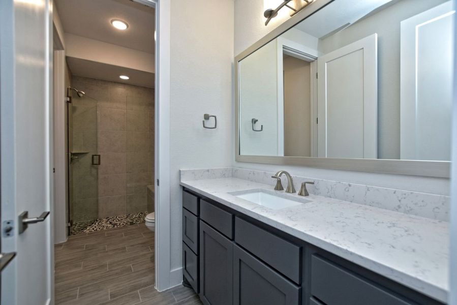 Representative furnished interior of a home built from the Avalon by Giddens Homes in Scofield Farms Estates, Georgetown (Image 6).