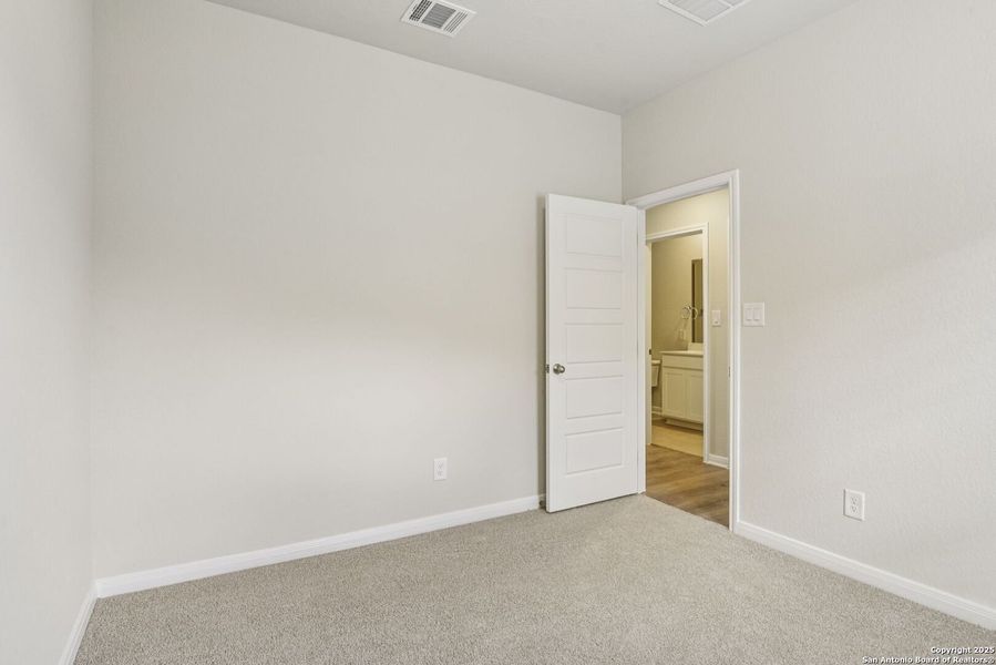 Spacious, unfurnished interior of a new home in , Cibolo (Image 40). Spacious, unfurnished interior of a new home in , Cibolo (Image 40).
