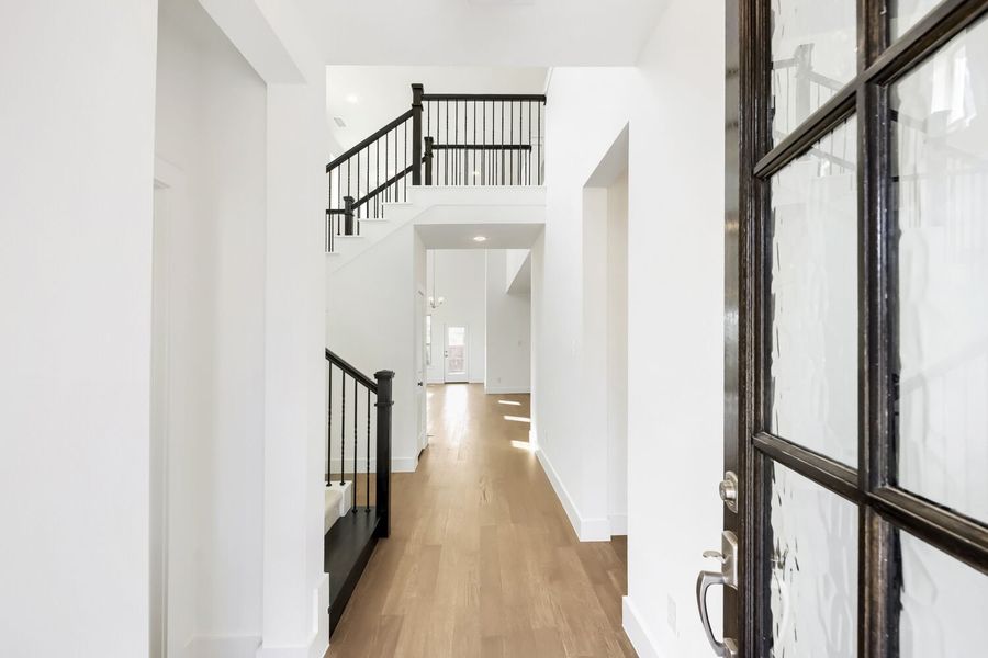 1737 Cornwall - Entry