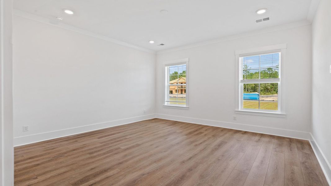 Spacious, unfurnished interior of a new home in Pamlico Terrace, Awendaw (Image 19).