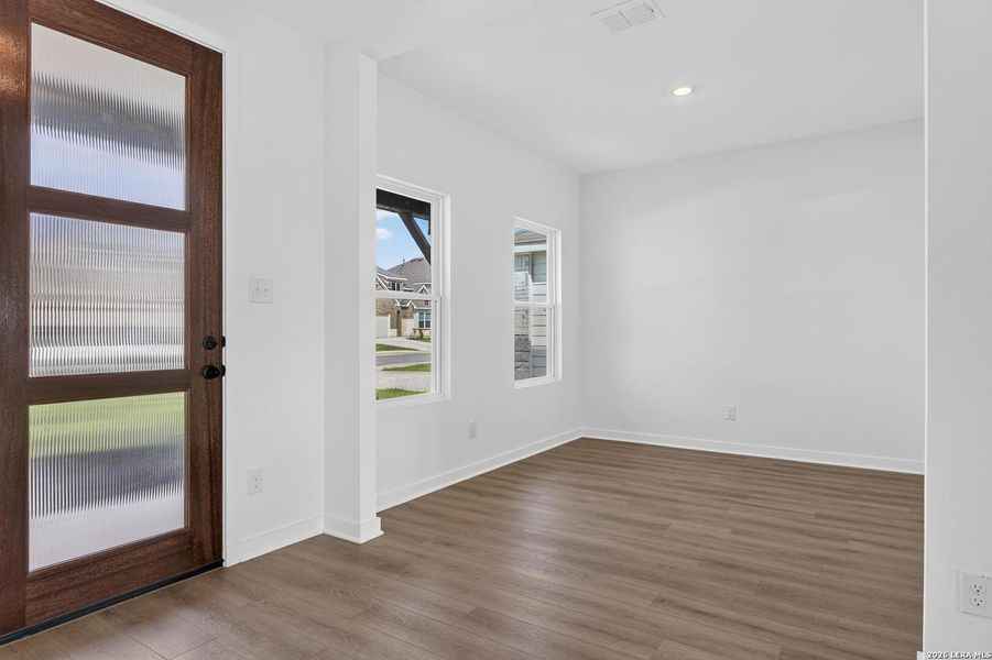 Spacious, unfurnished interior of a new home in Cordova Trails, Seguin (Image 21).