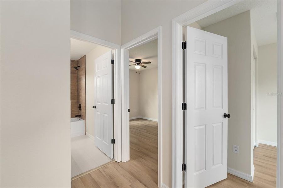 Spacious, unfurnished interior of a new home in , Dunnellon (Image 31).