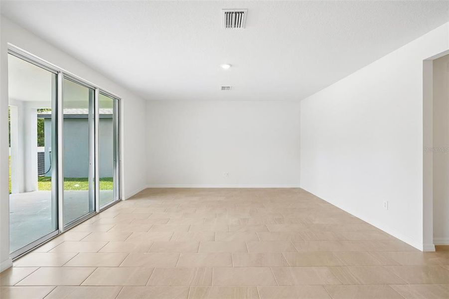 Spacious, unfurnished interior of a new home in Pine Ridge Meadows, Hudson (Image 45).