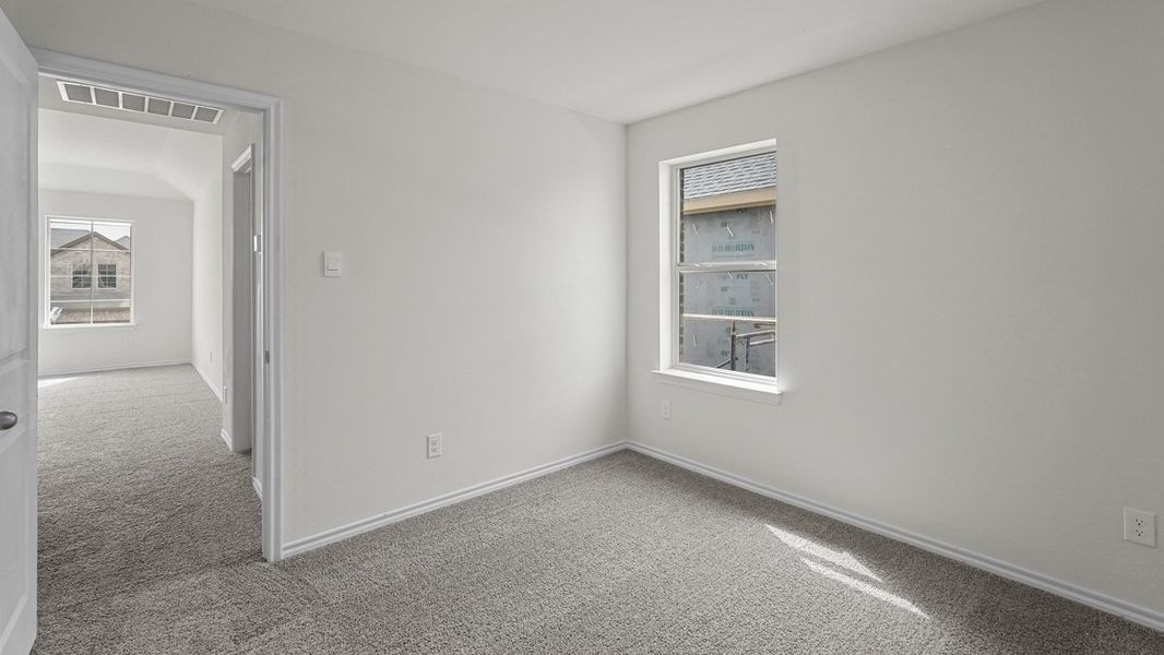 Spacious, unfurnished interior of a new home in Wildcat Ranch, Crandall (Image 20).