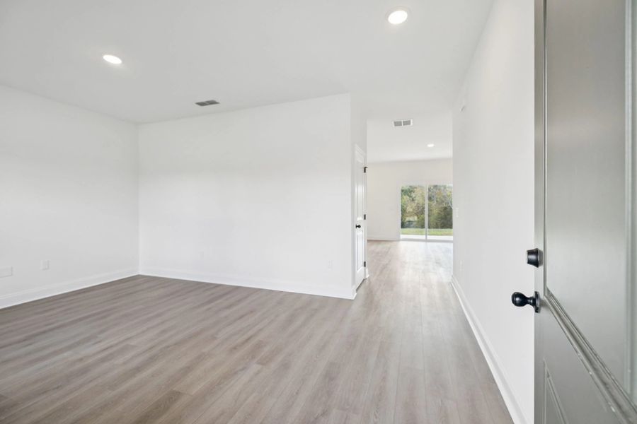 Spacious, unfurnished interior of a new home in Ascent at Arbor Ridge, La Vergne (Image 13).