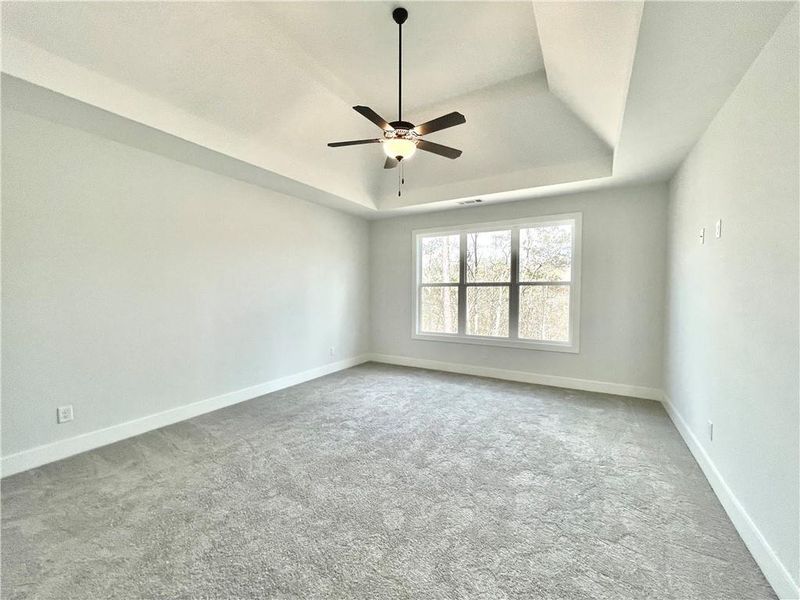 Spacious, unfurnished interior of a new home in , Waleska (Image 23).