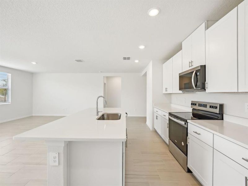 Furnished interior view inside a new home in Benton Hills - Classic Series, Brooksville (Image 16).