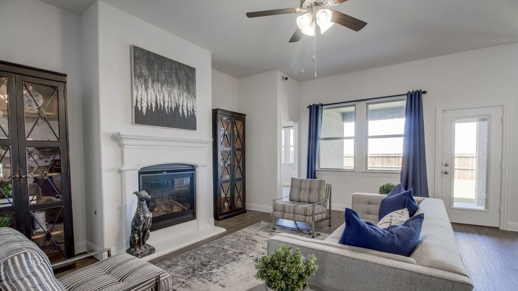 Furnished interior view inside a new home in Lakewood Trails, Forney (Image 8). Furnished interior view inside a new home in Lakewood Trails, Forney (Image 8).