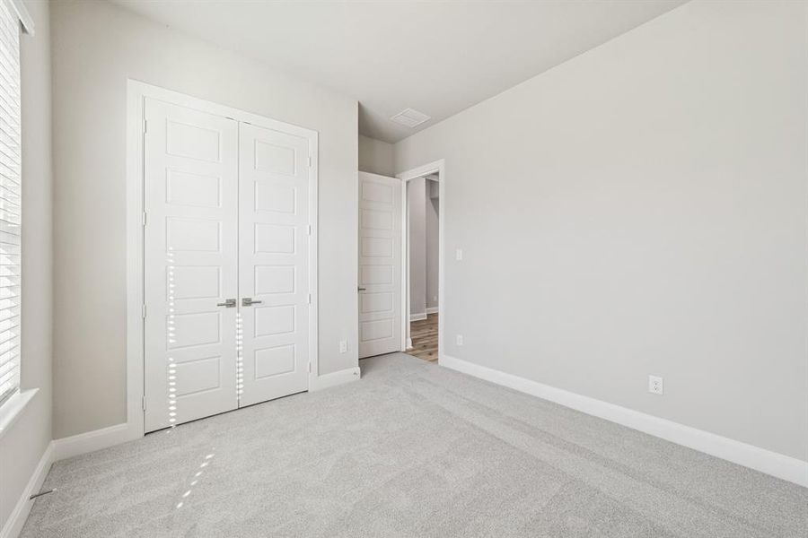 Spacious, unfurnished interior of a new home in Mantua Point Classics, Van Alstyne (Image 31). Spacious, unfurnished interior of a new home in Mantua Point Classics, Van Alstyne (Image 31).