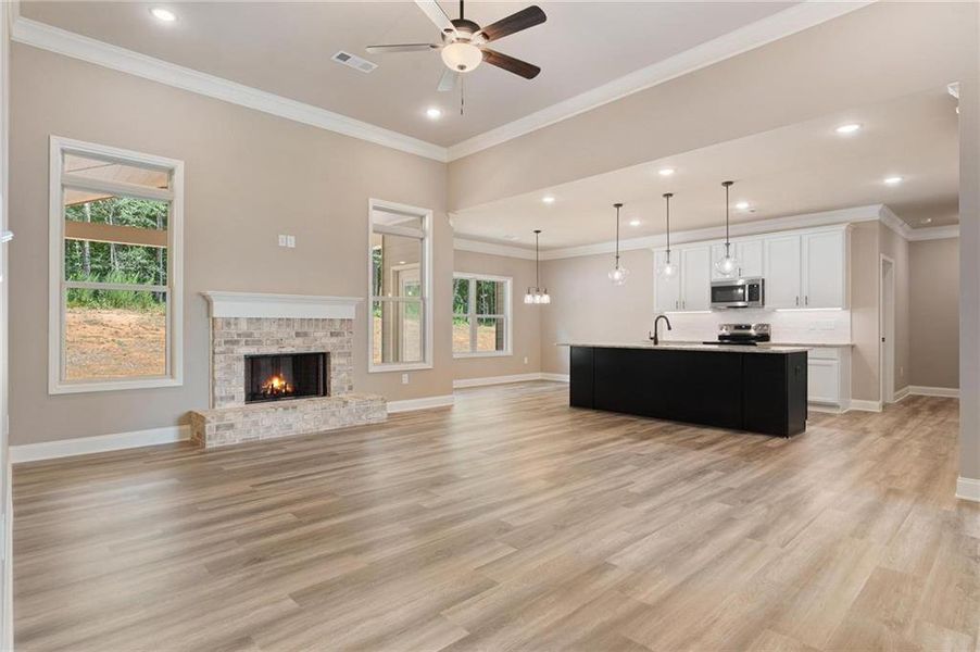 Spacious, unfurnished interior of a new home in , Jefferson (Image 22).