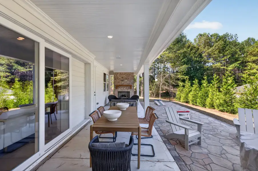 Representative exterior details of a home built from the Roseland by Pulte Homes in Windsor Court, Fayetteville (Image 4).