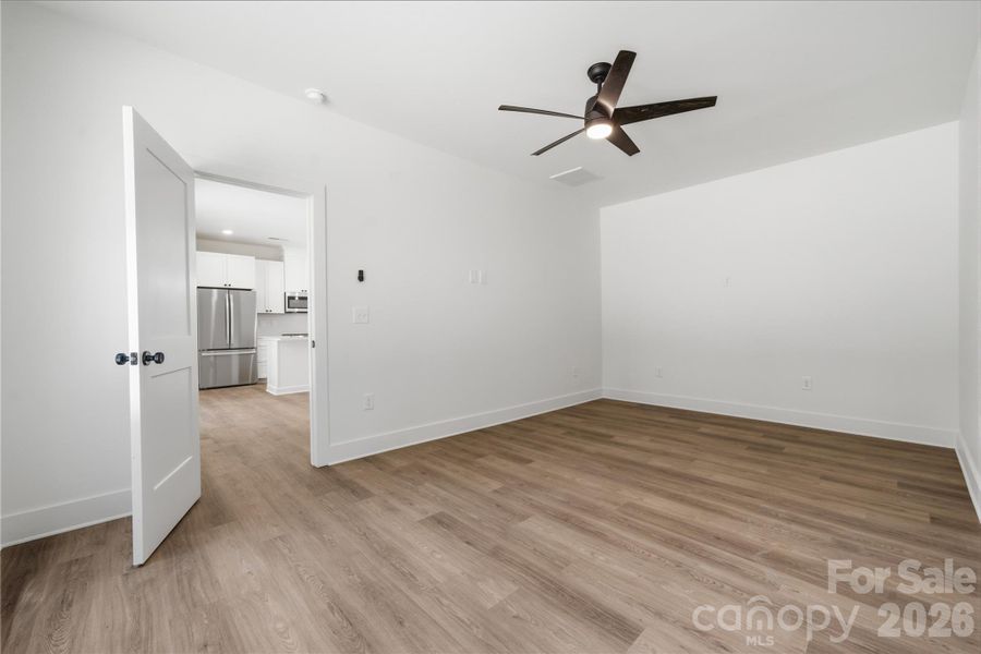 Spacious, unfurnished interior of a new home in , York (Image 23).