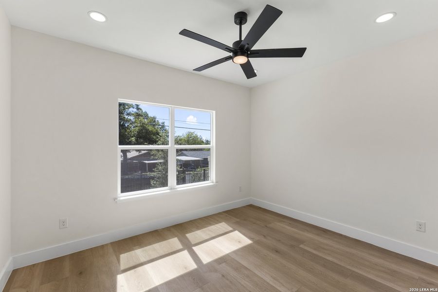 Spacious, unfurnished interior of a new home in , San Antonio (Image 19).