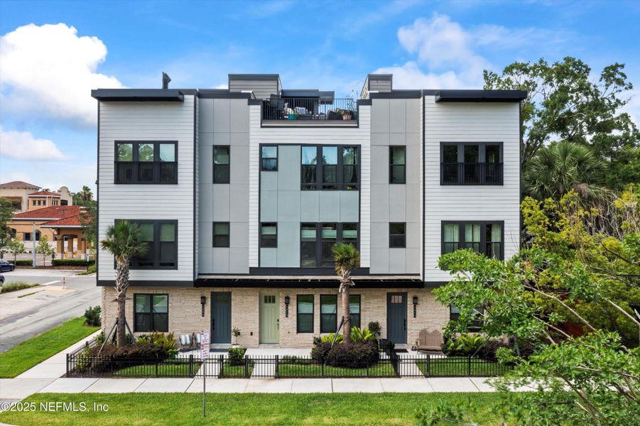 Image 21 of a home in . Image 21 of a home in .