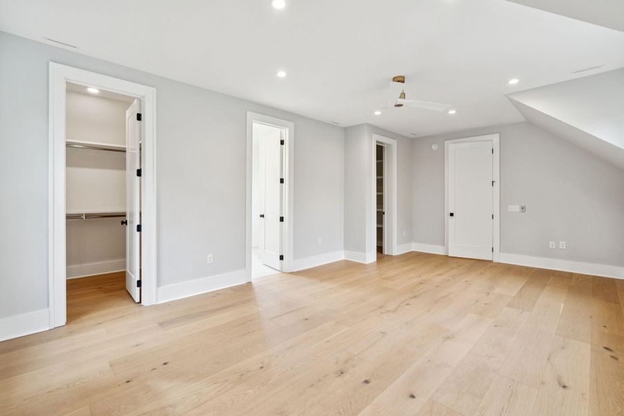 Spacious, unfurnished interior of a new home in , Isle Of Palms (Image 72). Spacious, unfurnished interior of a new home in , Isle Of Palms (Image 72).