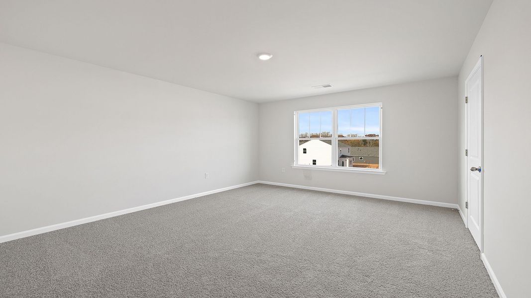 Spacious, unfurnished interior of a new home in Woodhaven, Spartanburg (Image 20).