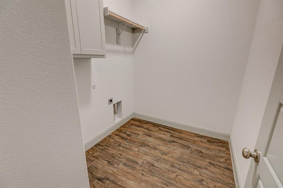 Spacious, unfurnished interior of a new home in Mockingbird Hills, Joshua (Image 14).