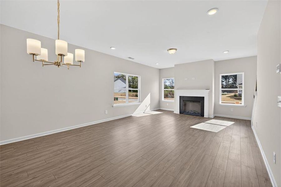 Spacious, unfurnished interior of a new home in Garrett Preserve, Douglasville (Image 24).