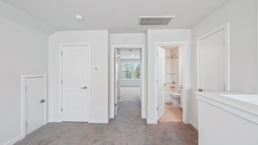 Representative unfurnished interior of a home built from the Willow by D.R. Horton in Westport, York (Image 35).