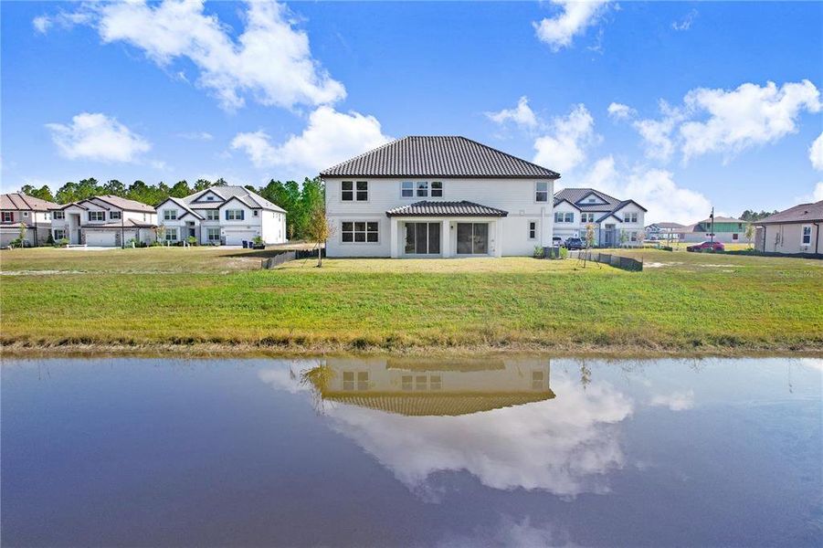 Exterior details and patio area of a home in Shortgrass at Two Rivers, Zephyrhills (Image 38). Exterior details and patio area of a home in Shortgrass at Two Rivers, Zephyrhills (Image 38).