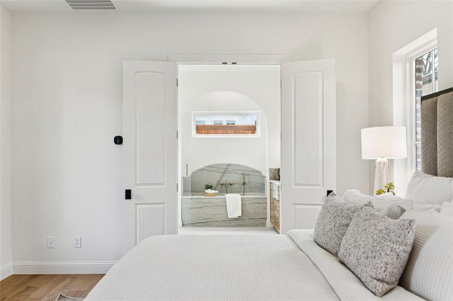 Furnished interior view inside a new home in , Dallas (Image 32).