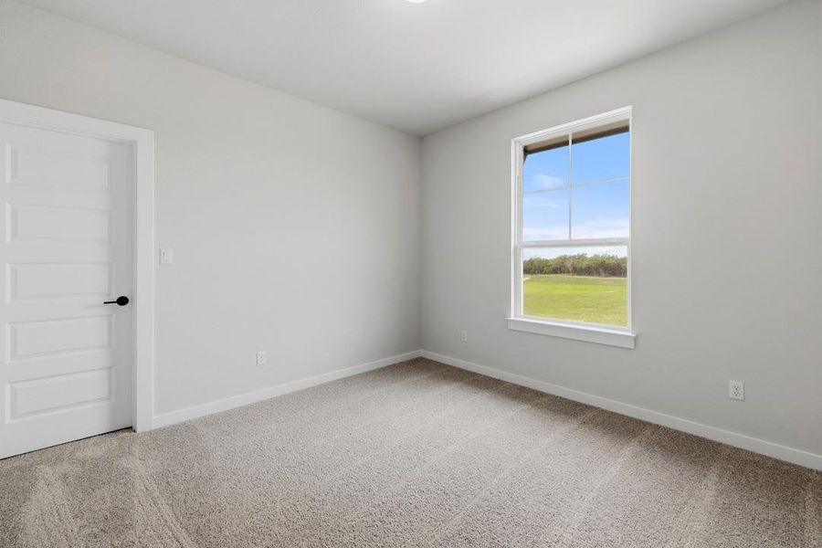 Spacious, unfurnished interior of a new home in Heritage, Dripping Springs (Image 34).