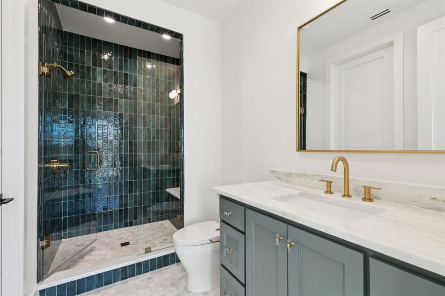 Furnished interior view inside a new home in , Dallas (Image 27).