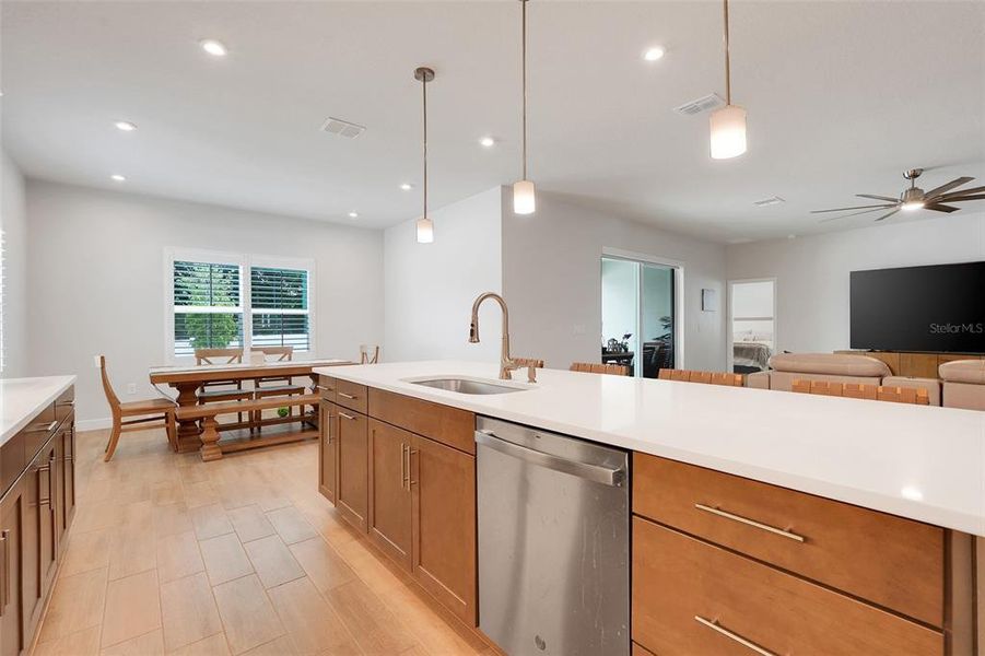 Furnished interior view inside a new home in , Clermont (Image 14).