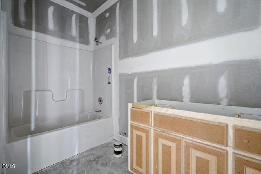 Full Bath Full Bath
