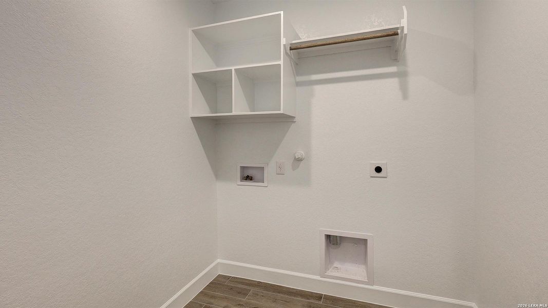 Spacious, unfurnished interior of a new home in Esperanza, Boerne (Image 20). Spacious, unfurnished interior of a new home in Esperanza, Boerne (Image 20).