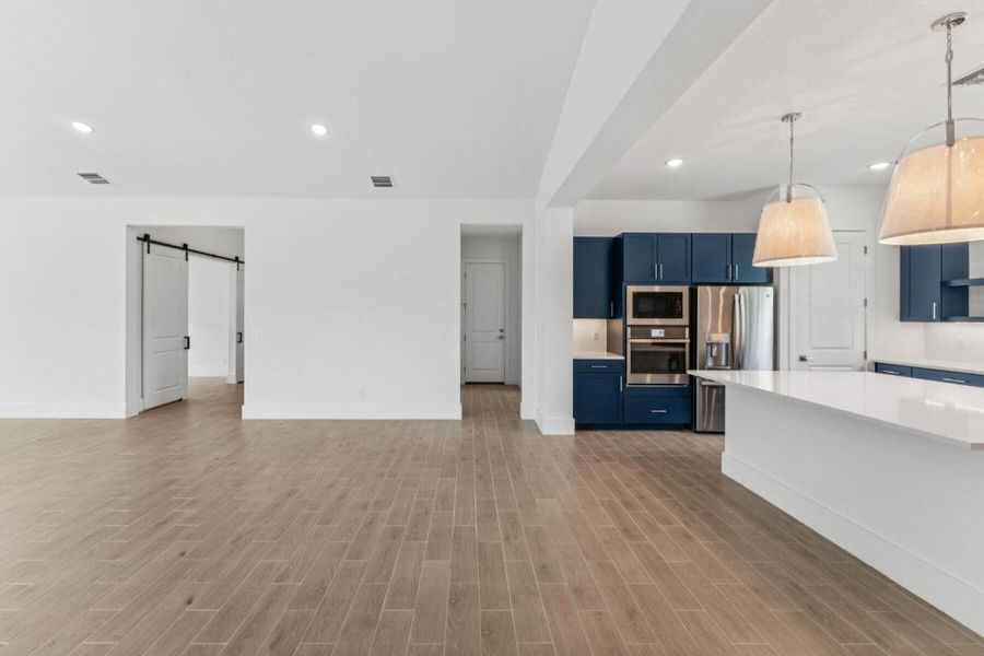 Kitchen & Dining Area