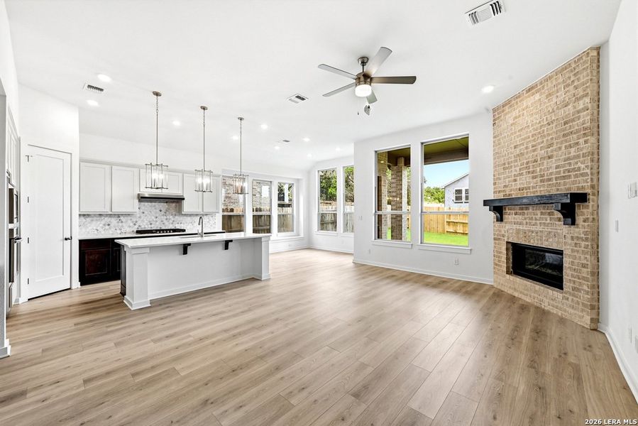 Spacious, unfurnished interior of a new home in La Cima, San Marcos (Image 24). Spacious, unfurnished interior of a new home in La Cima, San Marcos (Image 24).