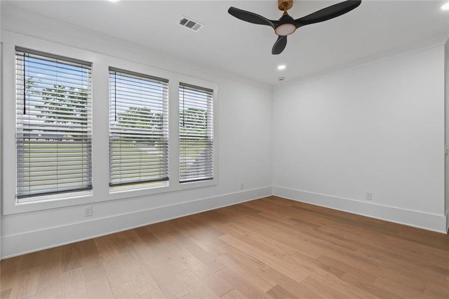 Spacious, unfurnished interior of a new home in , Bethlehem (Image 28).