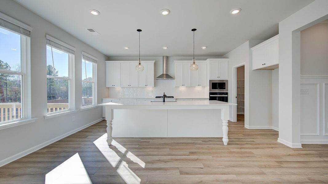 Representative furnished interior of a home built from the Ridgewood by DRB Homes in Kingston, Locust Grove (Image 9).